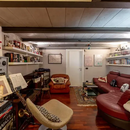Quarto em Acomodações Particulares Nice Studio Loft Milão